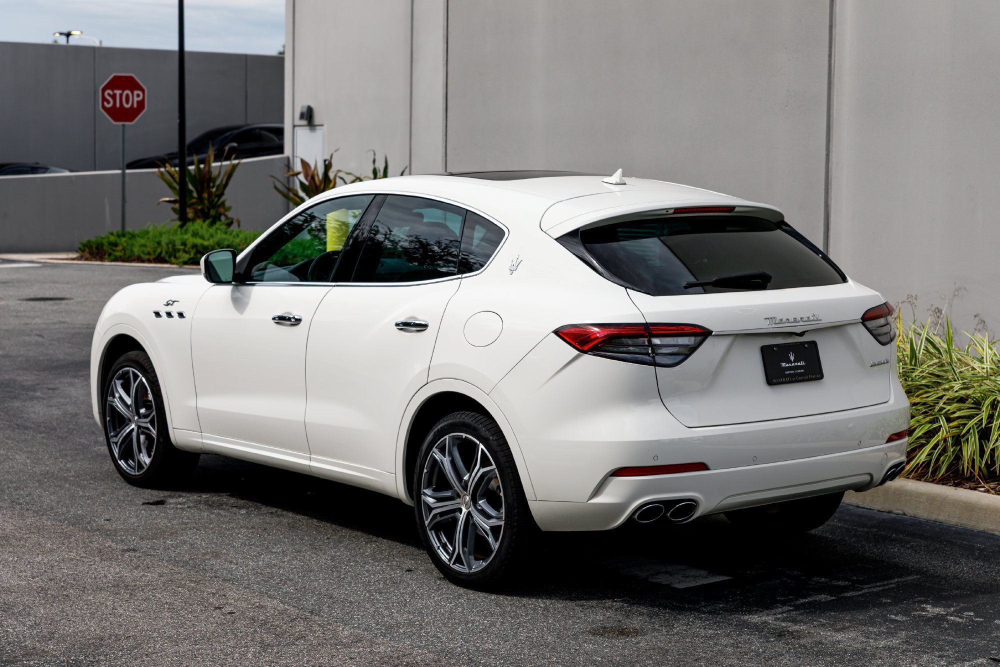 Used 2023 Bianco Maserati GT image 3