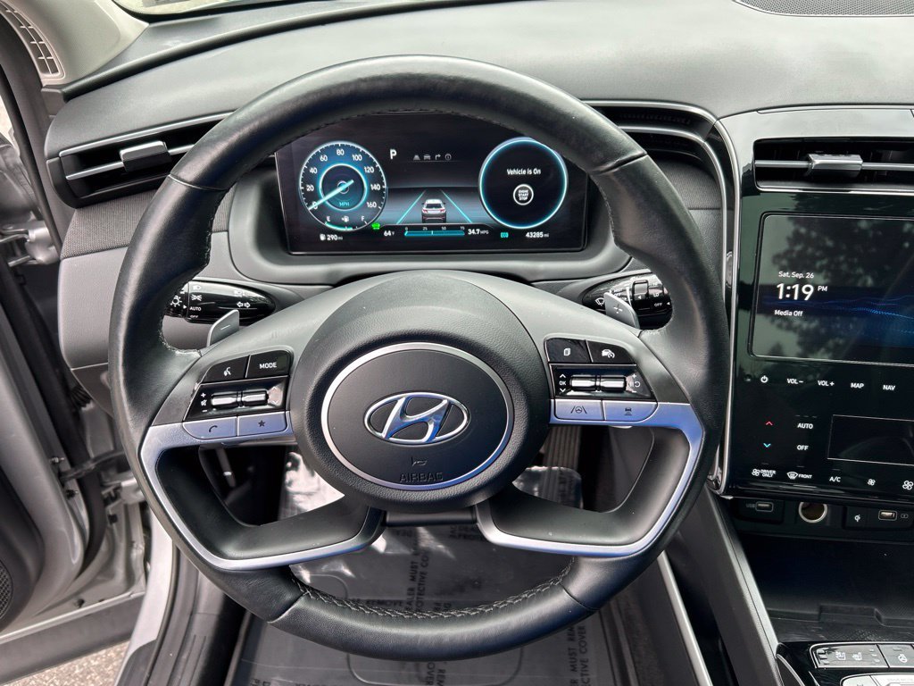 Used 2022 Silver Hyundai Limited image 23