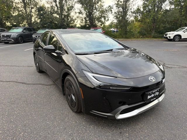 New 2027 0229 Toyota  image 3