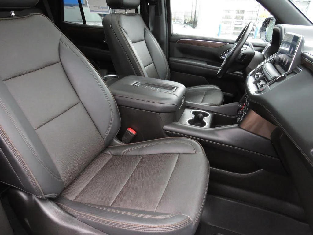 Used 2021 Black Chevrolet High Country image 20