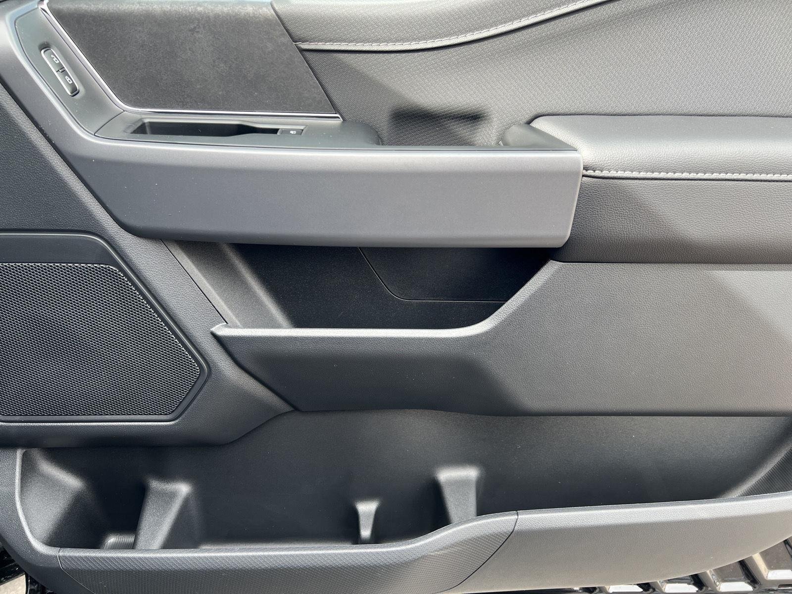 New 2026 Agate Black Metallic Ford XLT image 66