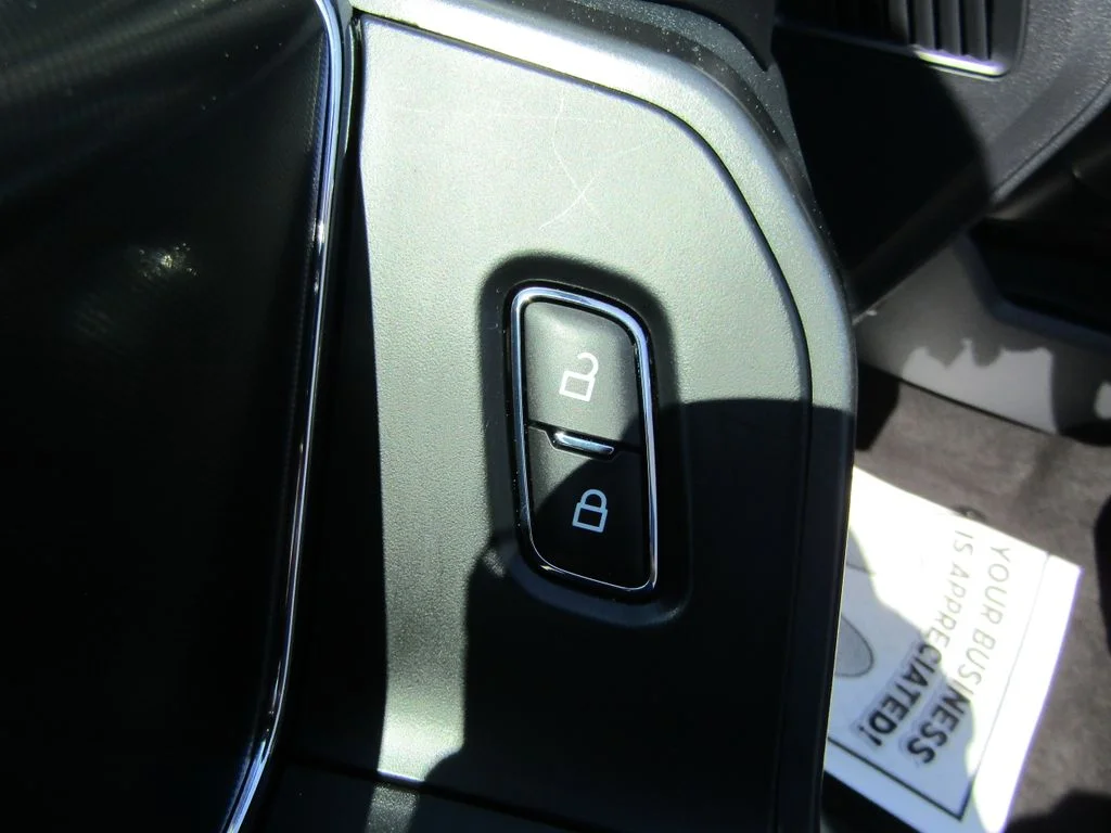 Certified Used 2024 Agate Black Metallic Ford XLT image 27