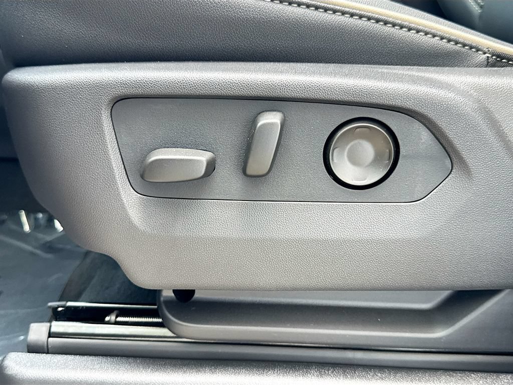 New 2026 Sterling Gray Metallic Chevrolet Premier image 22