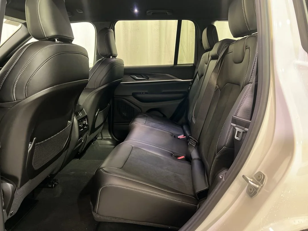 2026 Jeep Grand Cherokee Laredo - Photo 18