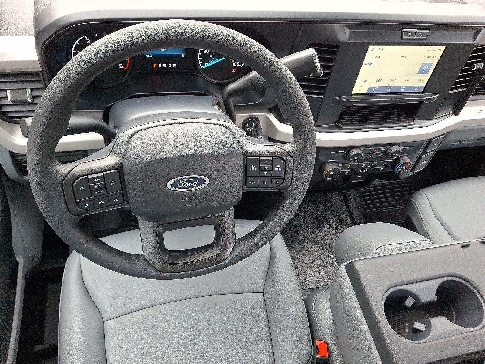 2026 Ford F-350 Super Duty XL - Photo 7