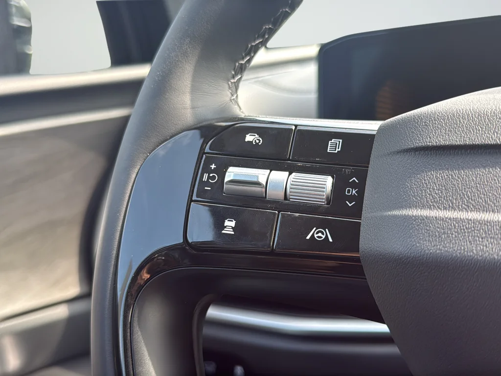 New 2026 Wolf Gray Kia X-Line EX image 44