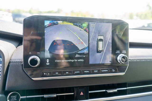 Used 2022 Black Mitsubishi  image 27