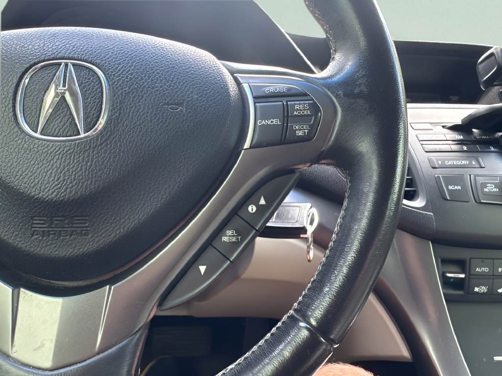 Used 2012 White Acura 2.4 image 13