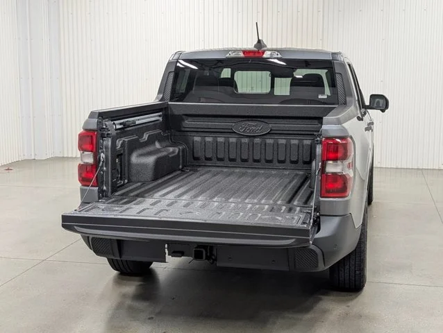 New 2026 Carbonized Gray Metallic Ford Lariat® image 53