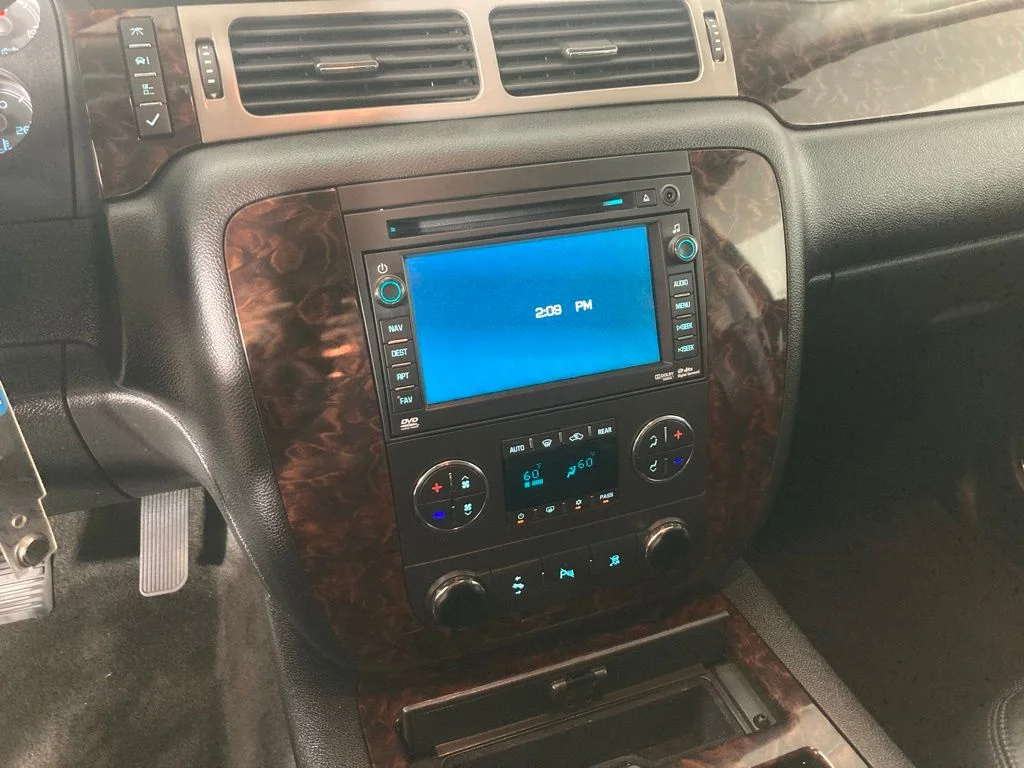 Used 2011 GMC Yukon XL Denali with VIN 1GKS2MEF6BR304167 for sale in Elk River, Minnesota
