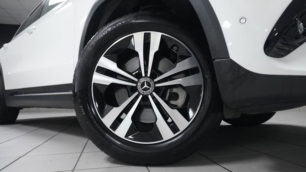 Certified Used 2026 White Mercedes-Benz GLA 250 image 4