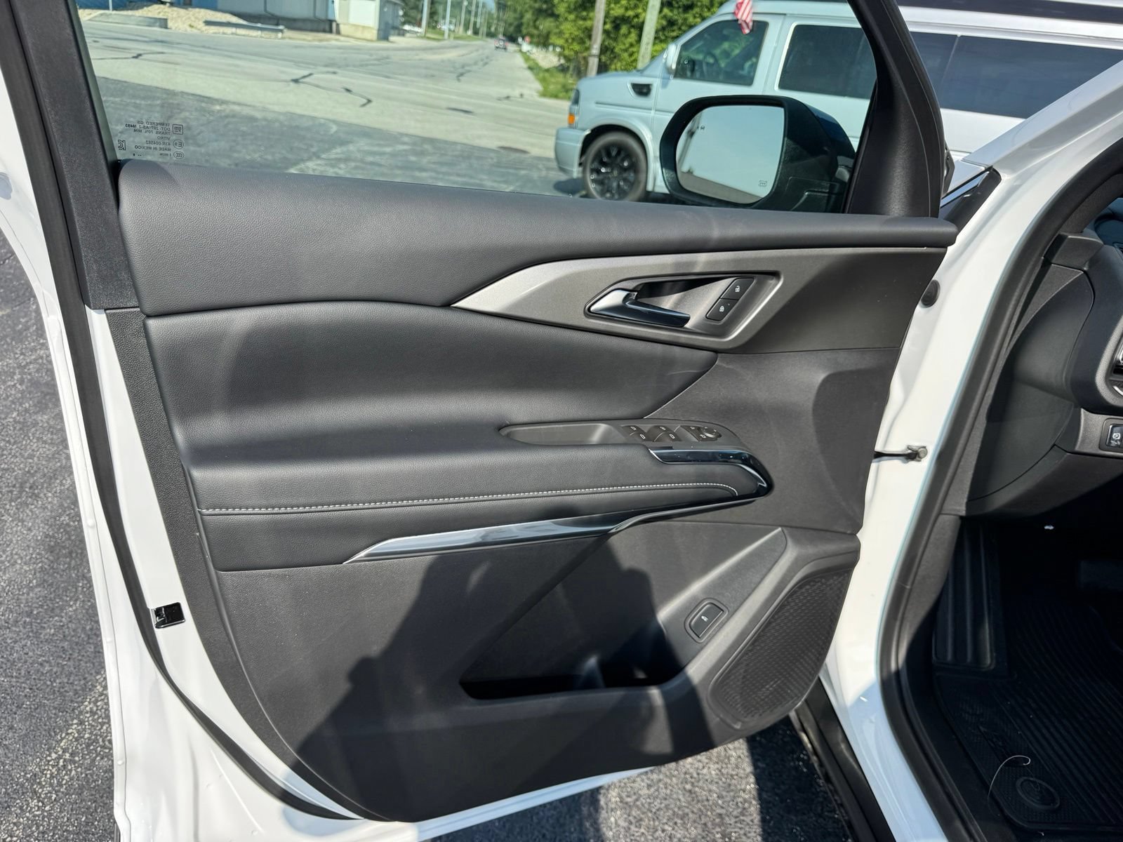 2026 Chevrolet Traverse LT - Photo 8
