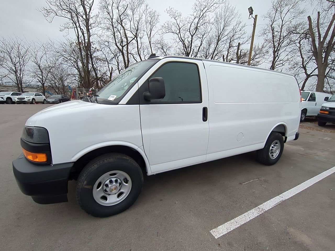 2025 Chevrolet Express 2500 Work Van HD's photo