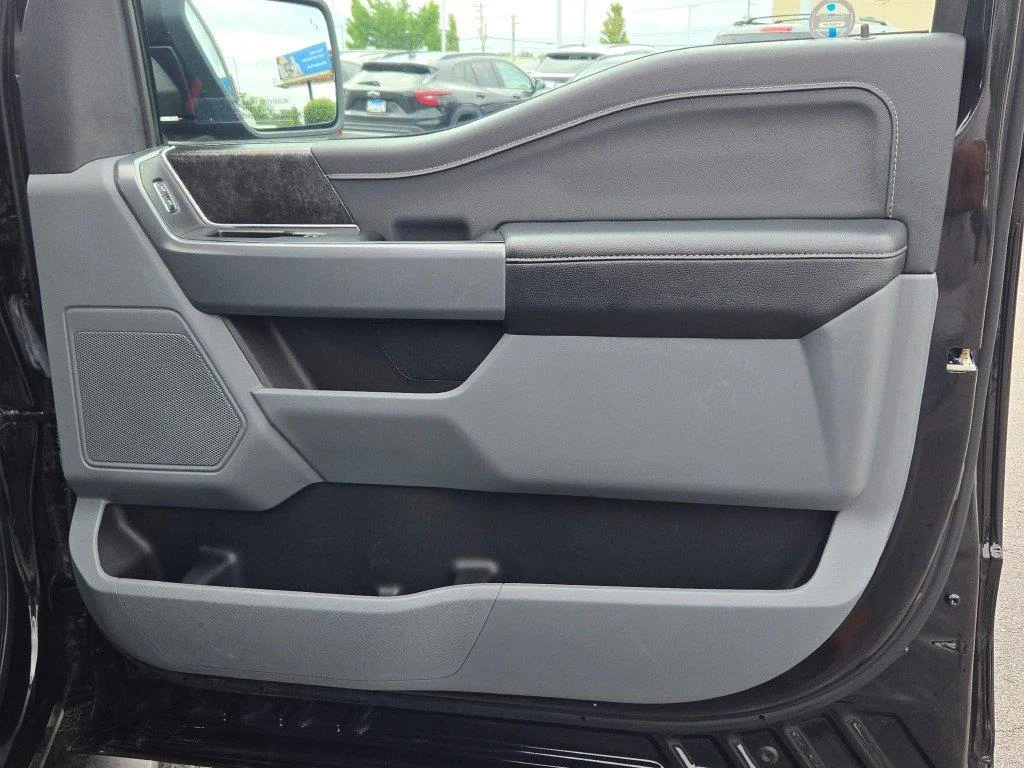 Used 2023 Agate Black Ford XLT image 6
