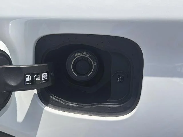 New 2026 Star White Metallic Tri-Coat Ford Active image 30