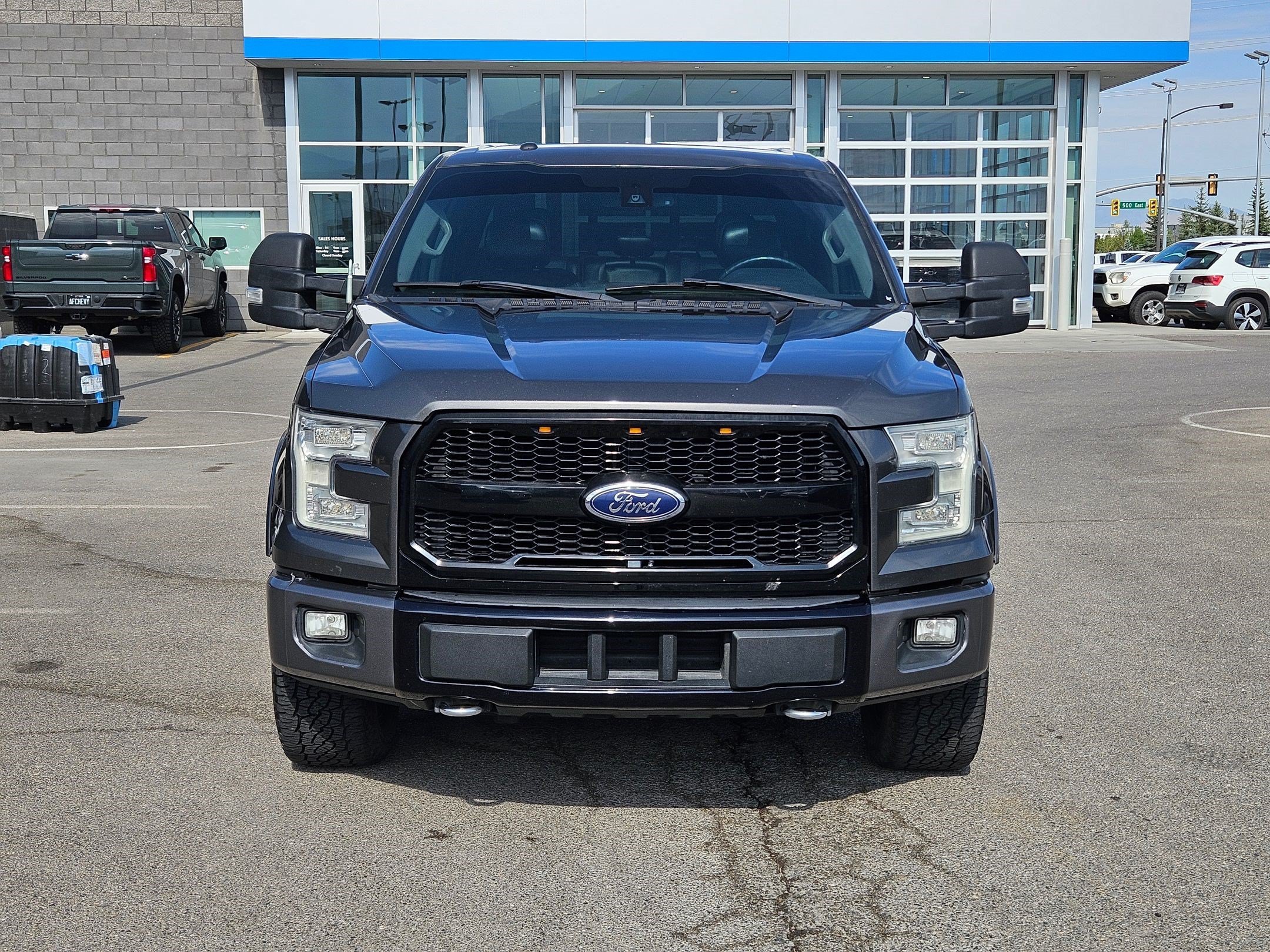 Used 2015 Magnetic Metallic Ford Lariat image 9