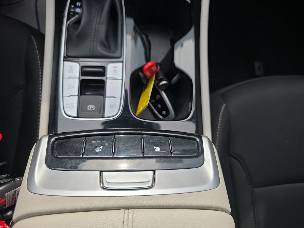 Used 2024 White Pearl Hyundai SEL image 28