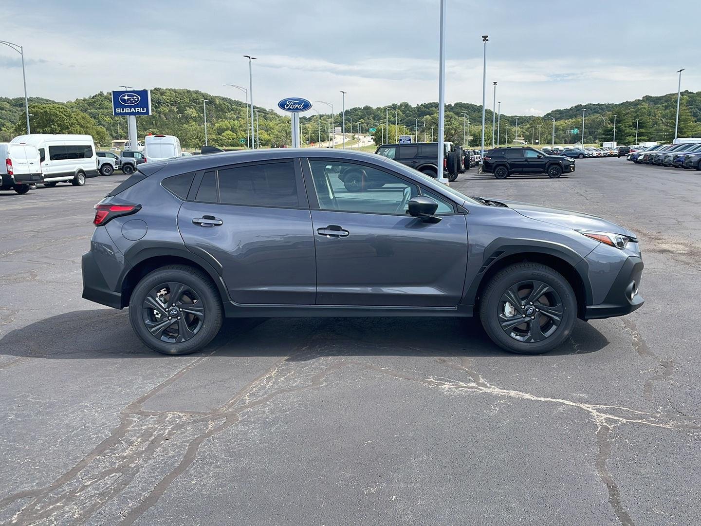 New 2026 MAGNETITE GRAY PEARL Subaru Base image 6