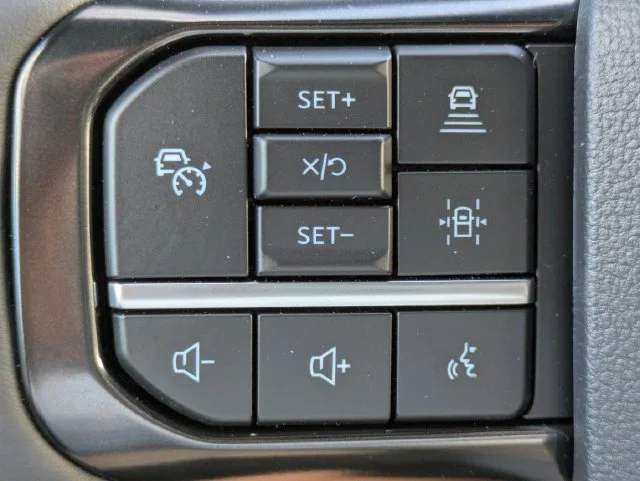 New 2027 White Ford Platinum image 25