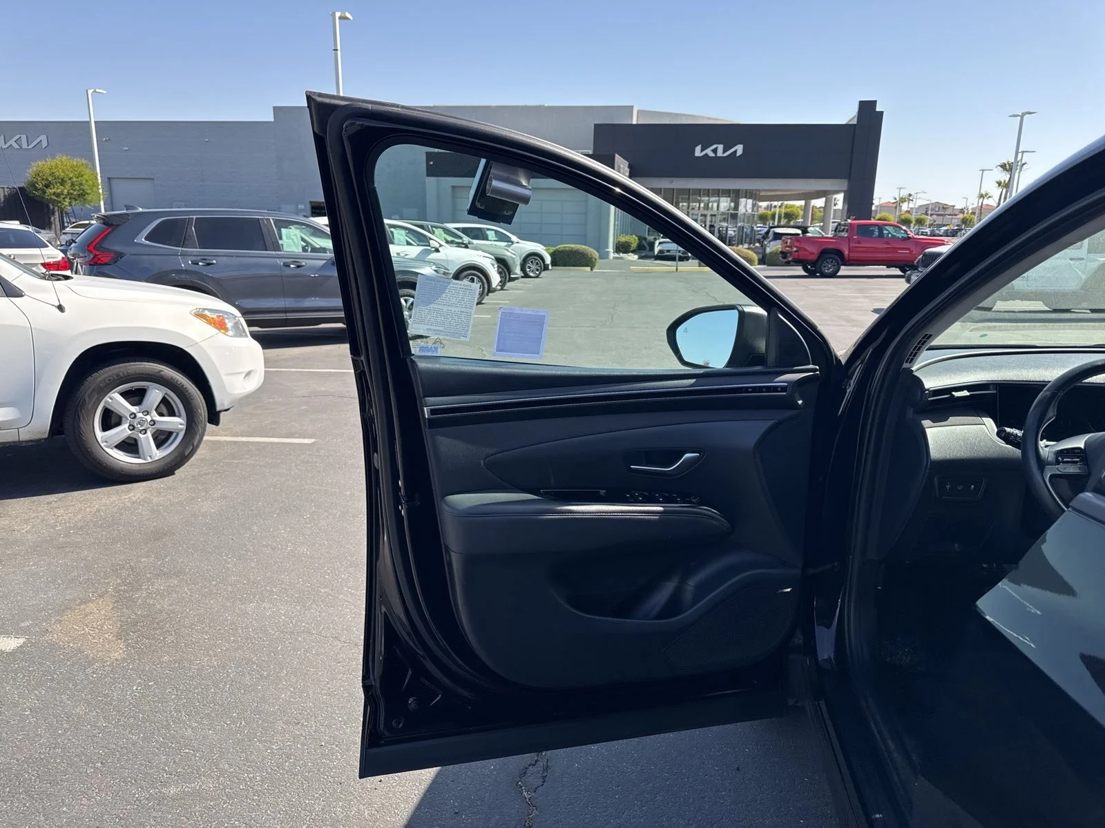 Used 2022 Phantom Black Hyundai Limited image 16