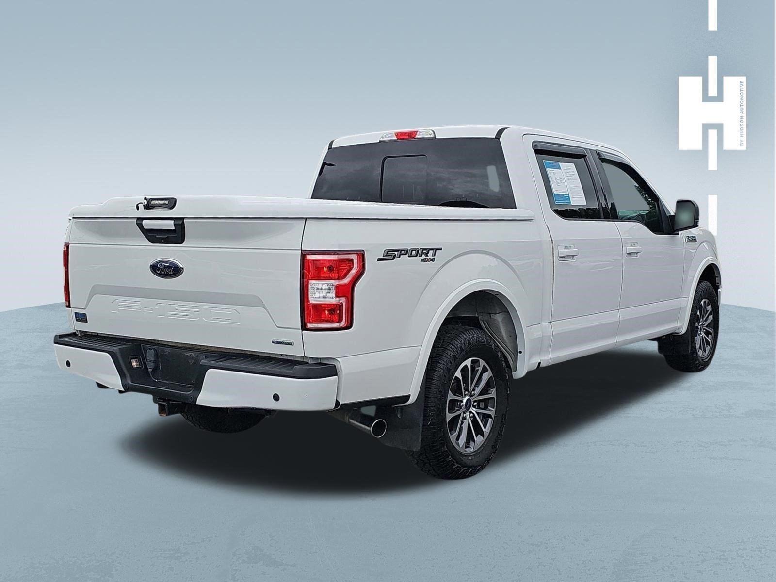 Used 2018 Oxford White Ford XLT image 3