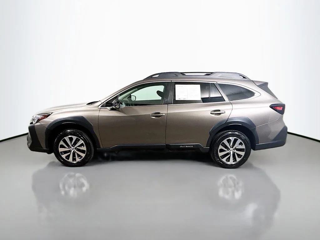 Used 2024 Brilliant Bronze Metallic Subaru Premium image 4