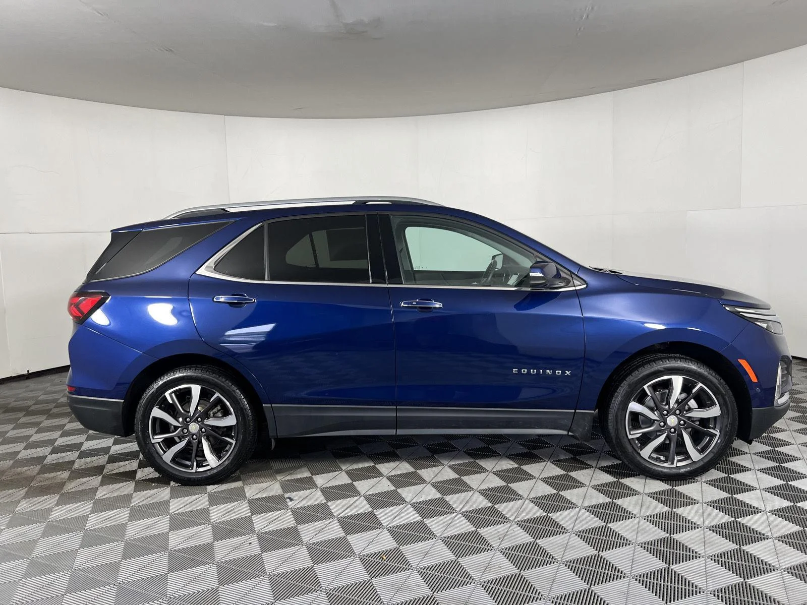 Used 2022 BLUE GLOW METALLIC Chevrolet Premier image 45