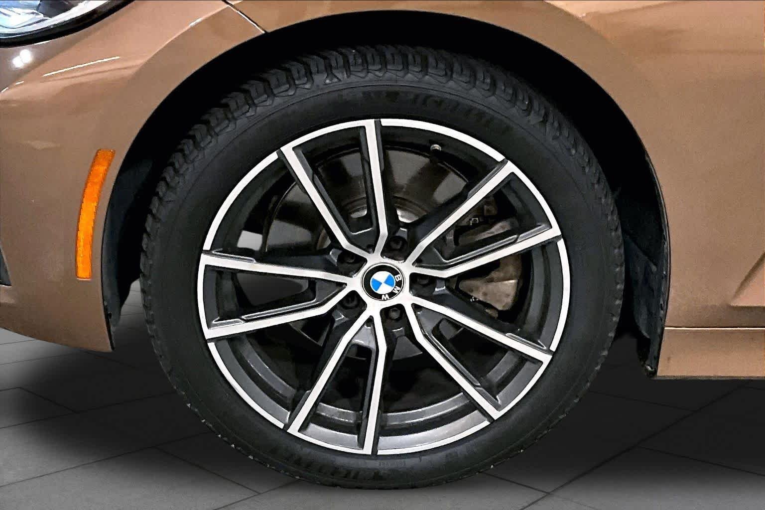 Used 2019 Vermont Bronze Metallic BMW 330i xDrive image 11