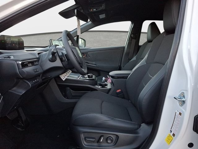 New 2026 Wind Chill Pearl Toyota SE image 8