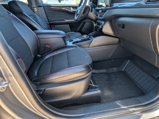 2023 Ford Escape ST-Line - Photo 48