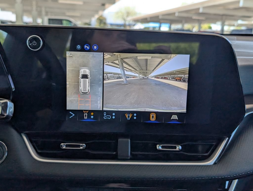 2027 Chevrolet Equinox LT - Photo 21