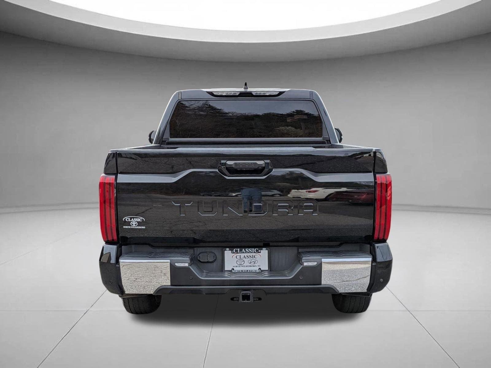 Used 2022 Midnight Black Metallic Toyota SR5 image 5