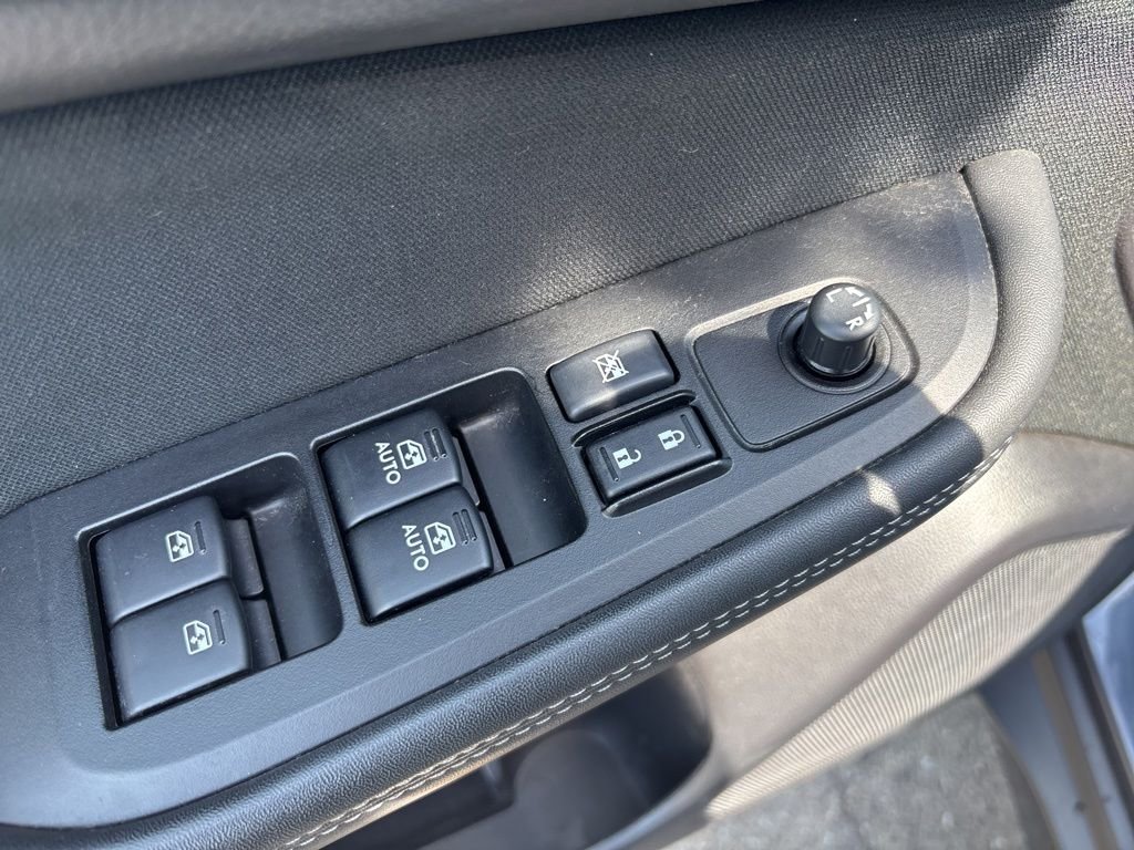 Used 2017 Gray Subaru 2.5i Premium image 18
