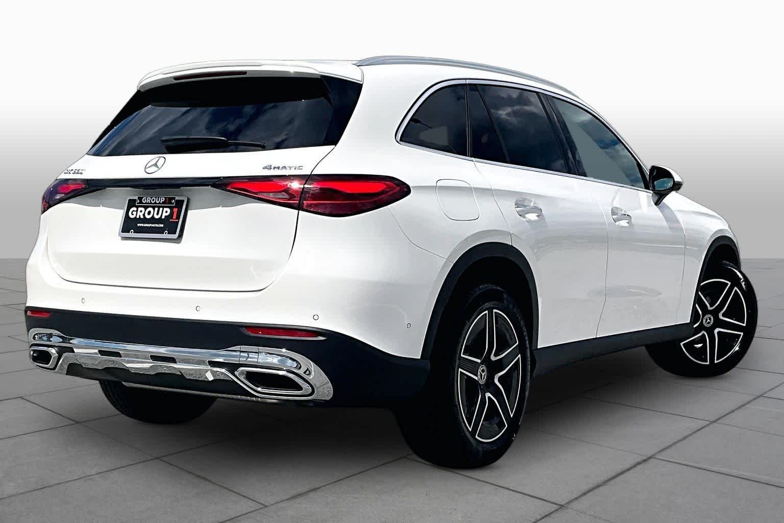 Used 2026 Polar White Mercedes-Benz GLC 300 image 25