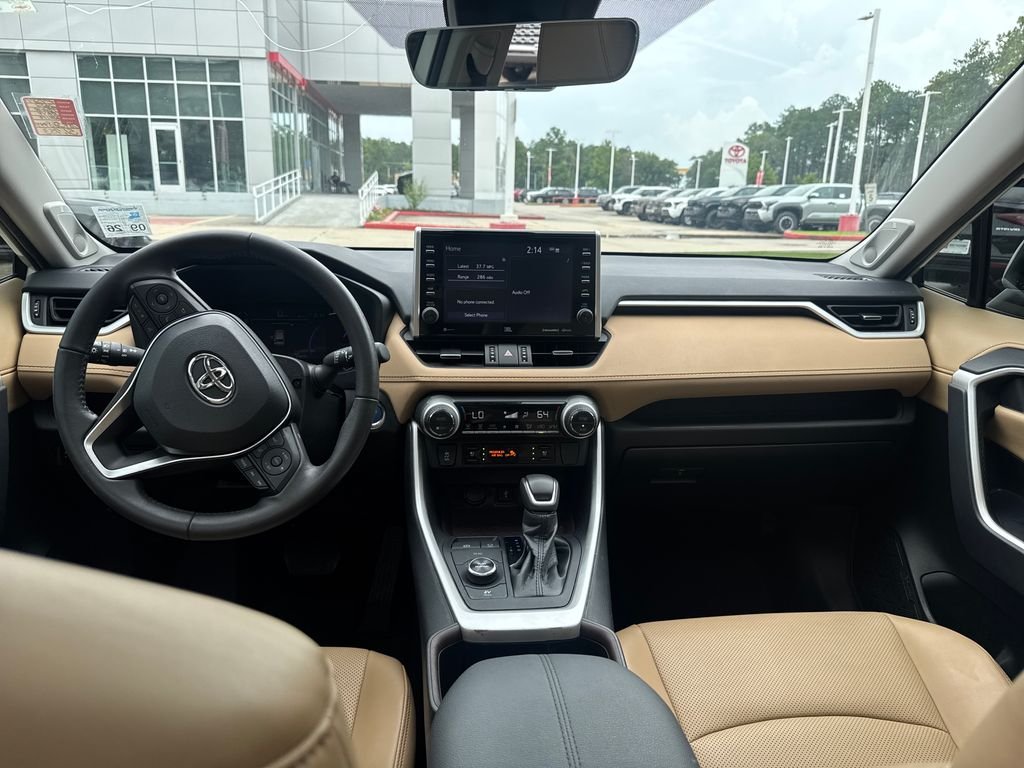 Used 2022 White Toyota Limited image 19