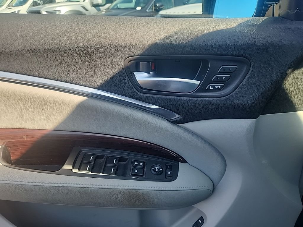 Used 2014 Gray Acura 3.5L Technology Package image 21