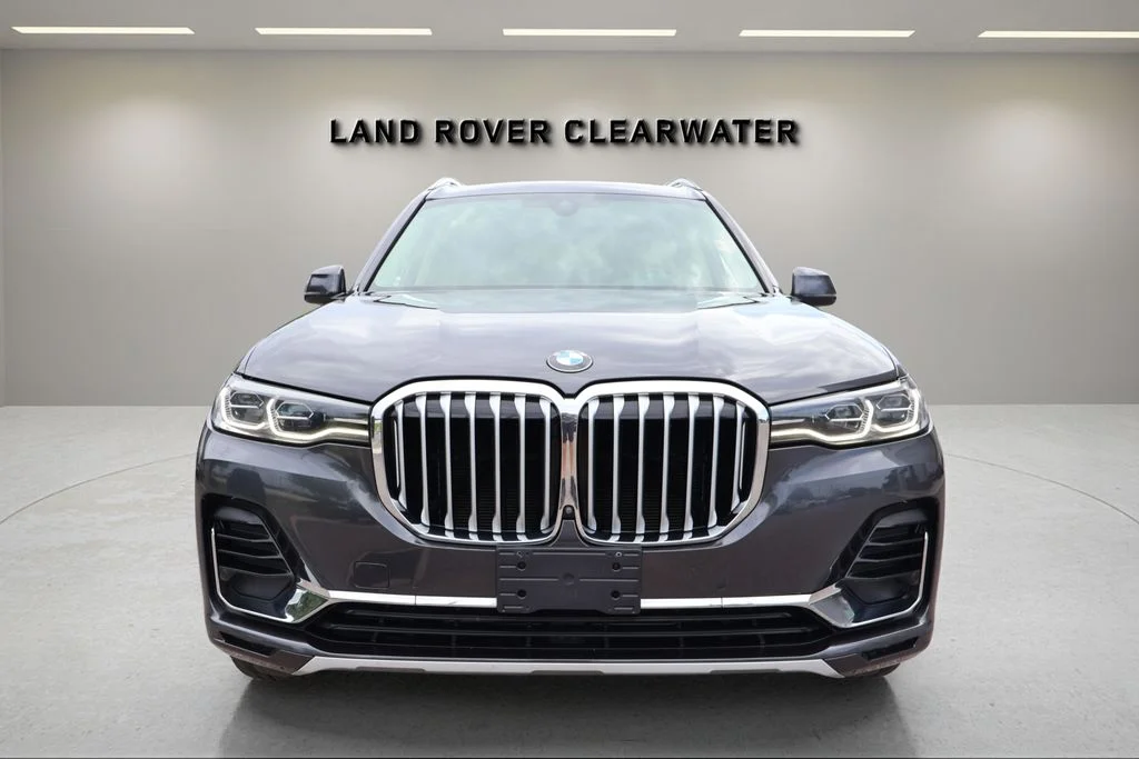 Used 2021 Gray BMW xDrive40i image 8