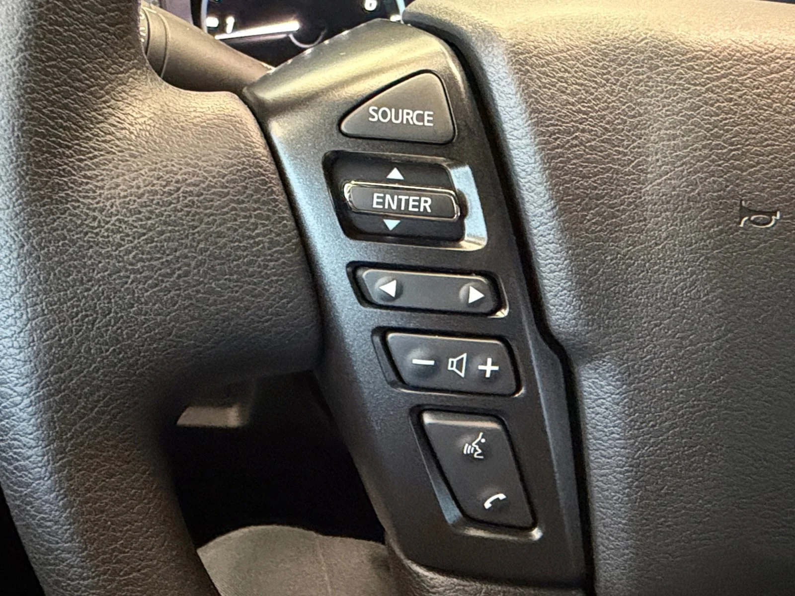 New 2026 Glacier White Nissan SV image 20
