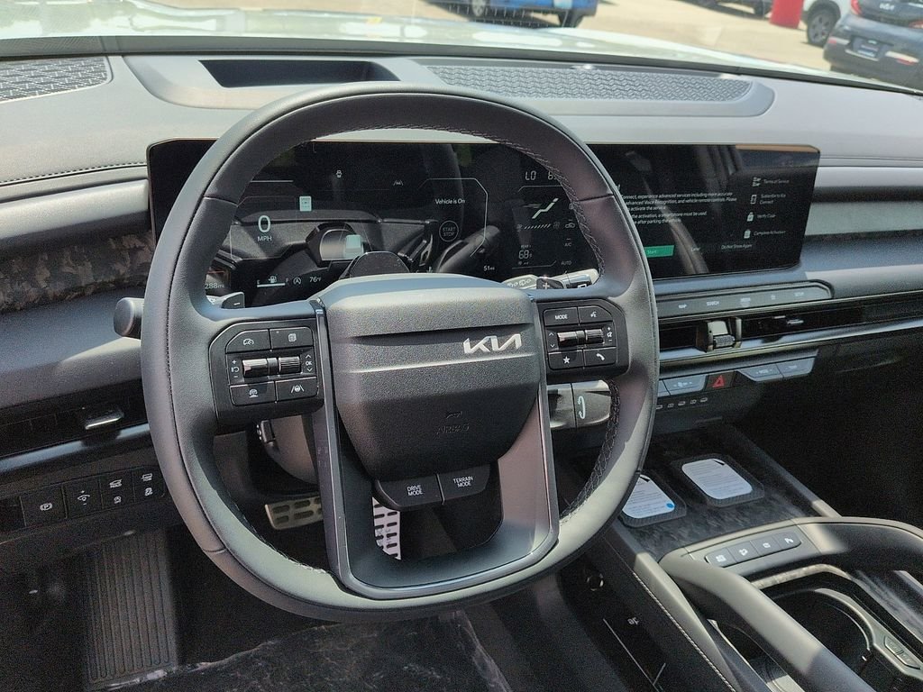 New 2027 Wolf Gray Kia X-Pro SX Prestige image 9