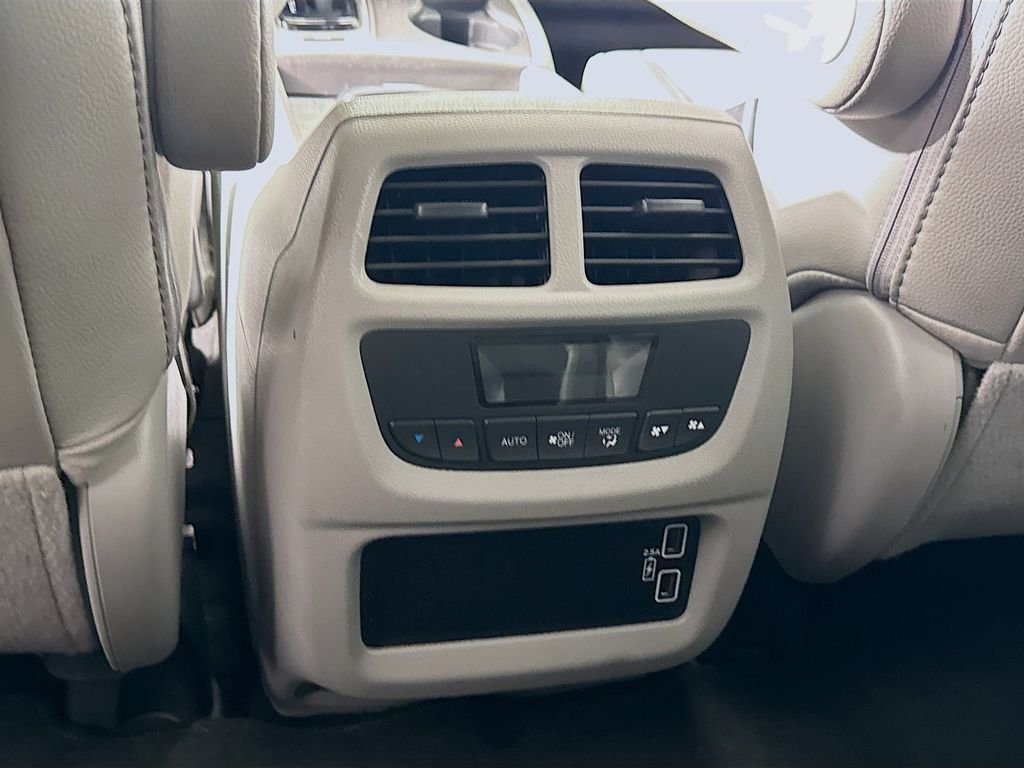 Used 2020 Gray Honda EX-L image 24