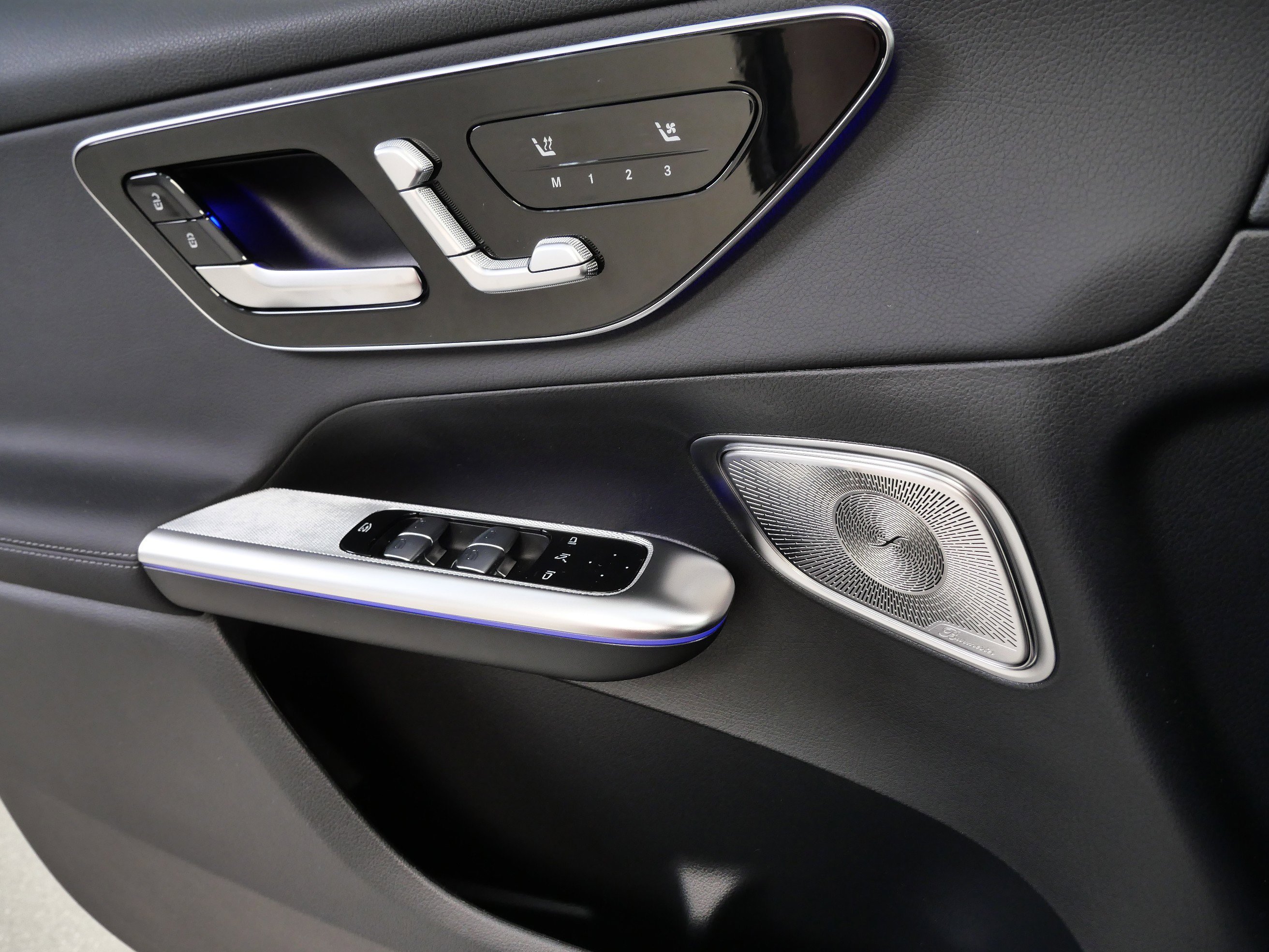 2026 Mercedes-Benz GLC Base - Photo 13
