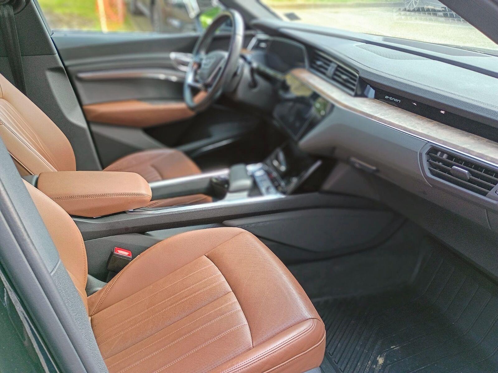 Used 2019 Mythos Black Metallic Audi Premium Plus image 8