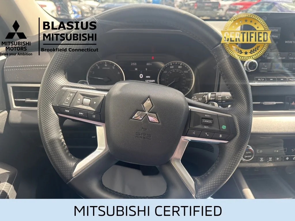 Certified Used 2024 Silver Mitsubishi SE image 23