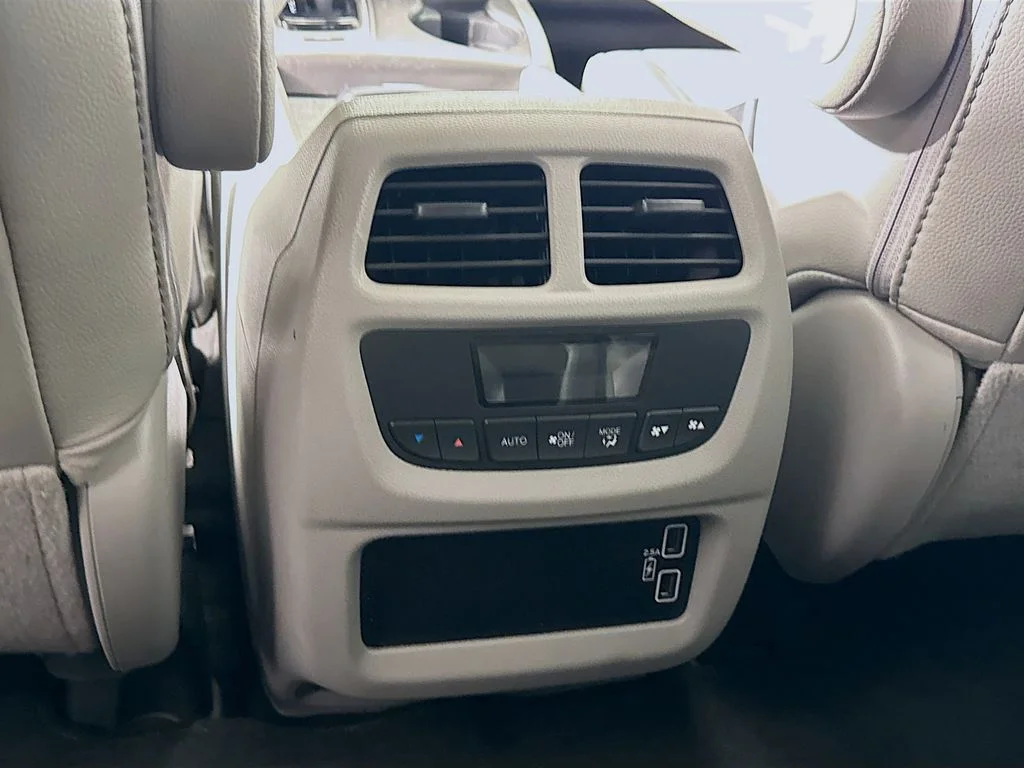 Used 2020 Gray Honda EX-L image 24