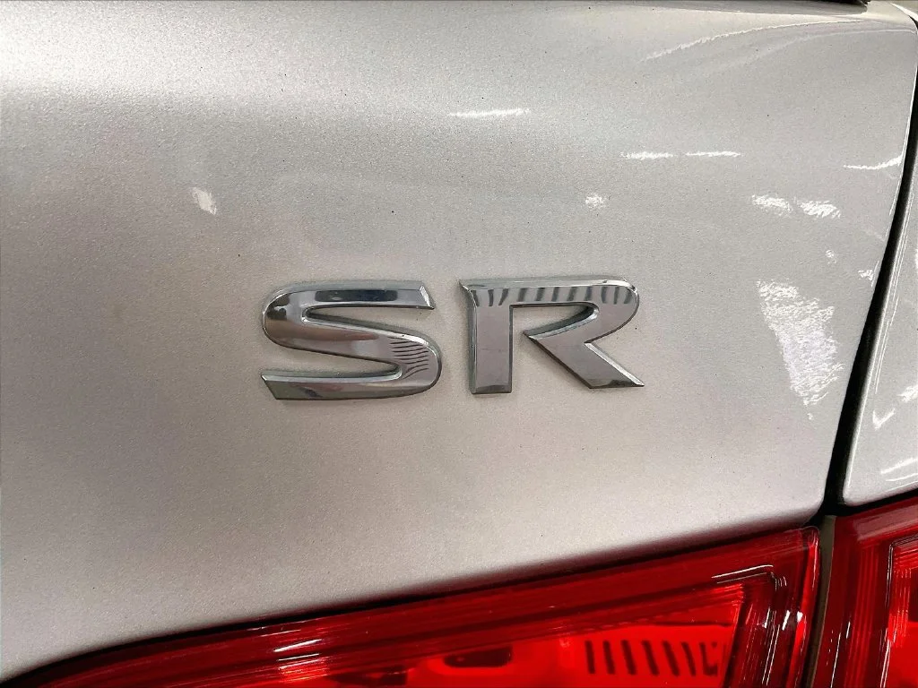Used 2017 Silver Nissan SR image 11