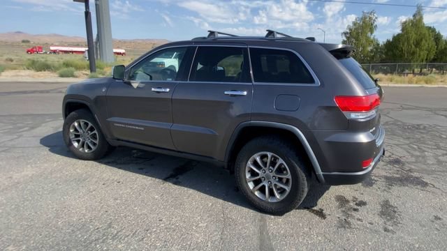 Used 2015 Gray Jeep Limited image 6