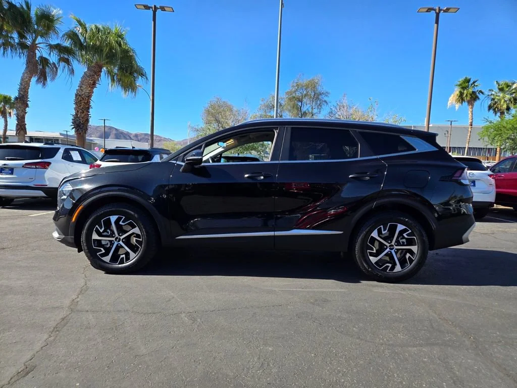 Used 2023 Fusion Black Kia EX image 3