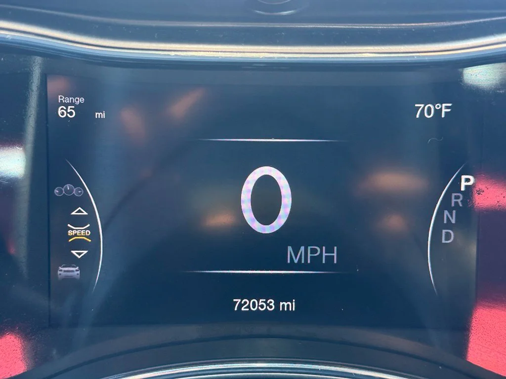 Used 2022 White Jeep Laredo E image 18