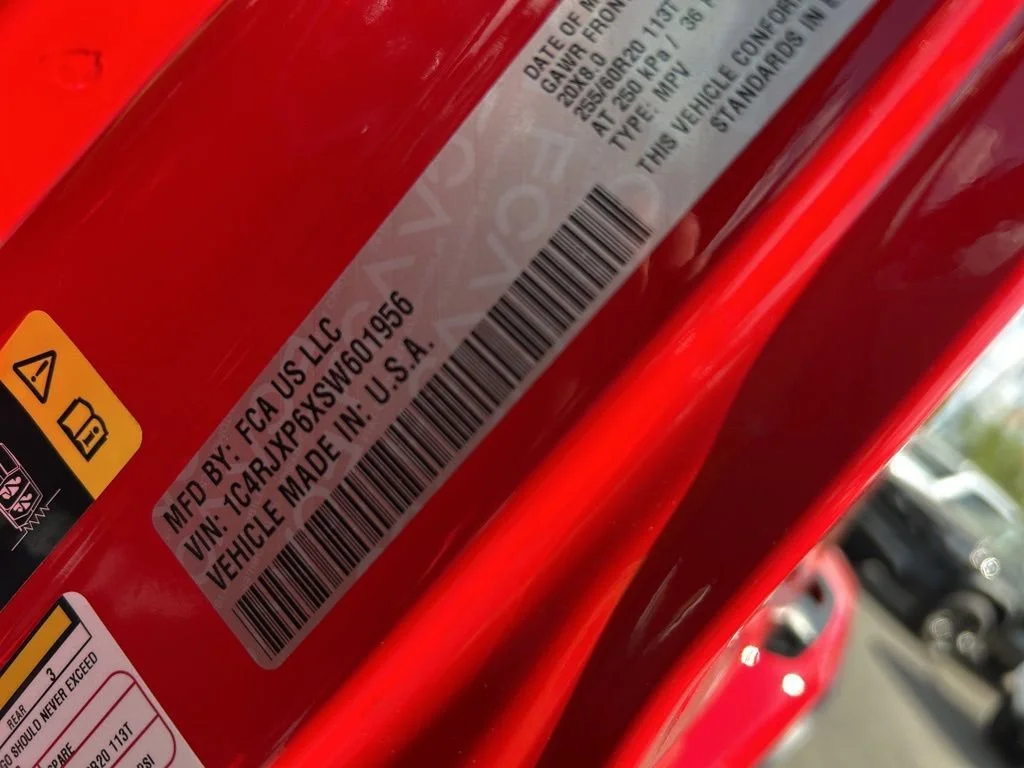 Used 2025 Red Jeep Sahara image 30