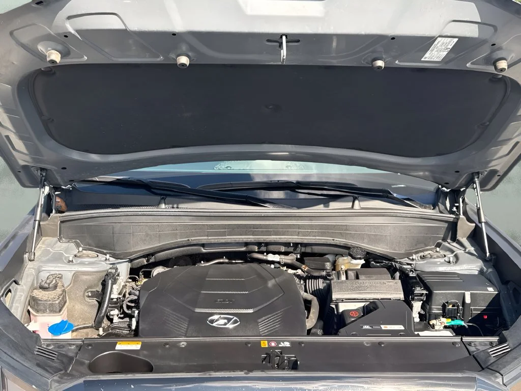 Used 2025 Gray Hyundai SEL image 36